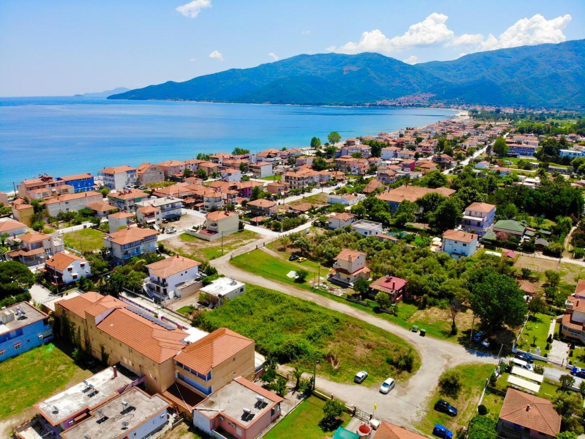 Atlantis Apartments Nea Vrasna Exterior photo